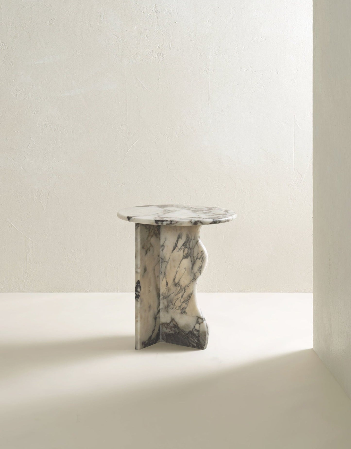 'Ana' Wave Side Table - Calacatta Viola